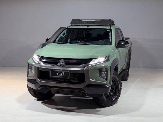 MITSUBISHI L200 TRITON 2.4 16V TURBO DIESEL SPORT SAVANA CD 4P 4X4 AUTOMÁTICO